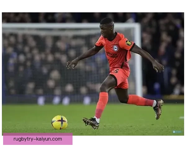 凯塞多战术适配性分析：在球队战术中的关键角色逐渐显现。