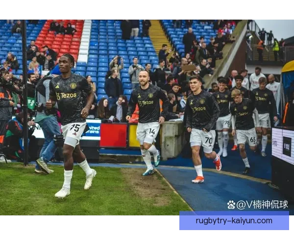 马赛在本赛季展现攻防平衡，状态回暖值得关注