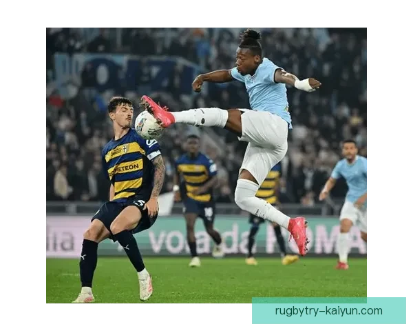 那不勒斯中场公开力挺奥斯梅恩，强调其对球队进攻端的关键作用